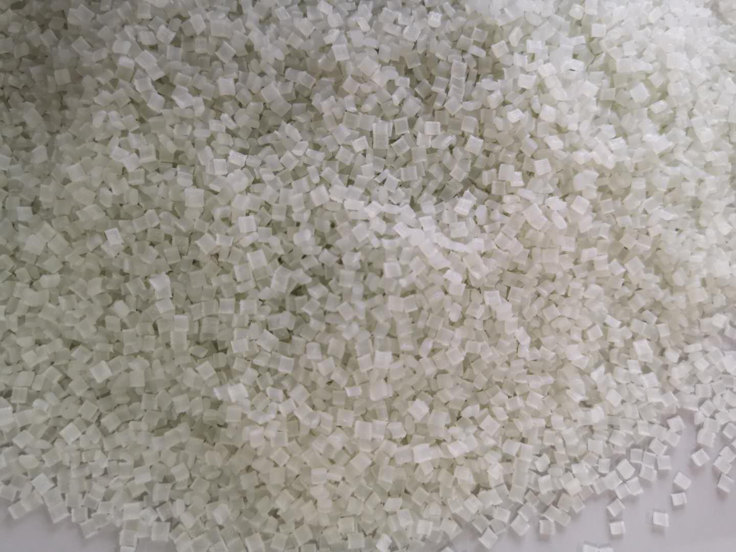 尼龍610等塑料制品是如何鑒別質量的