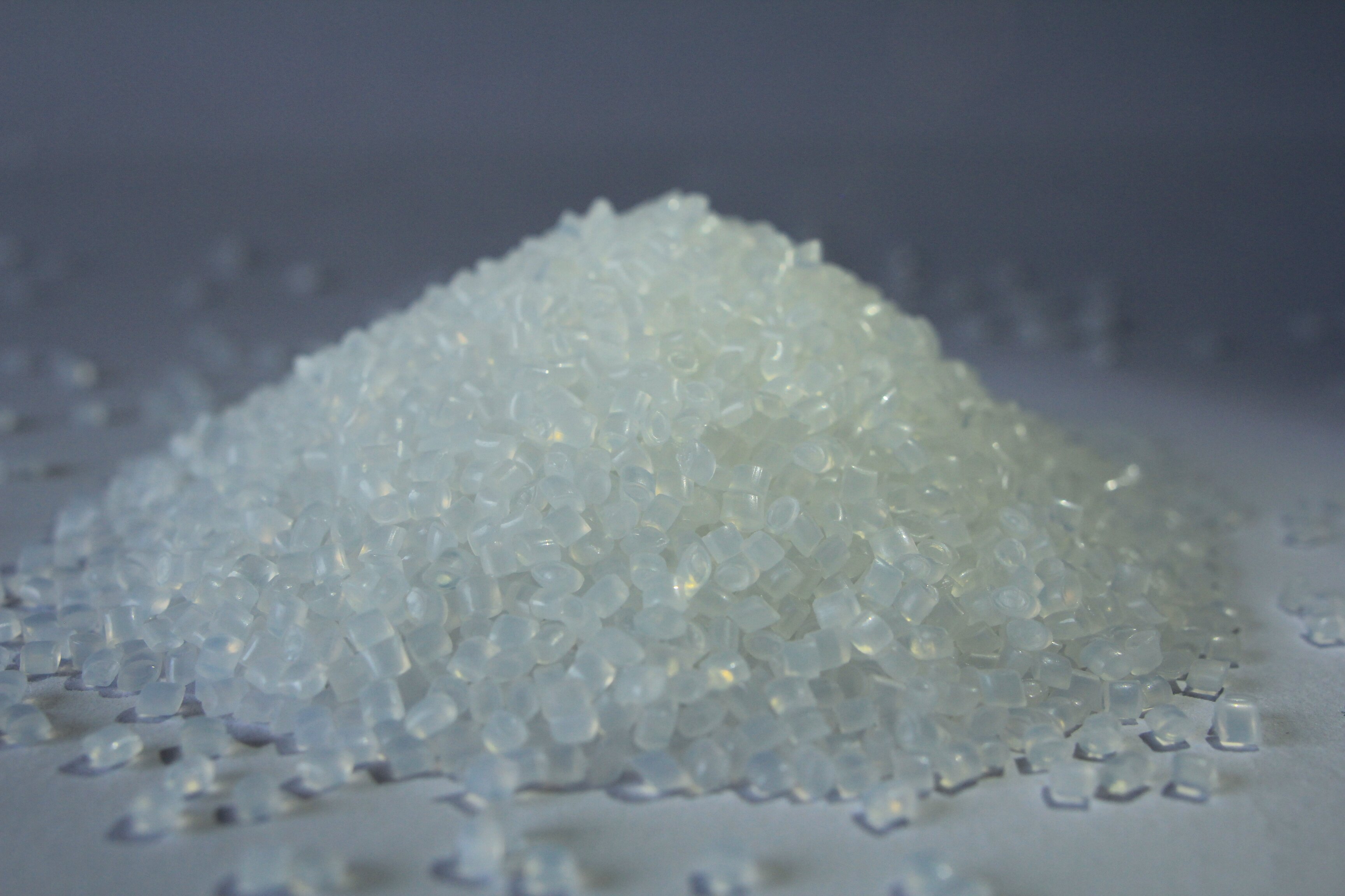 改性尼龍的技術(shù)領(lǐng)域:使用燃燒法輕松識別塑料種類